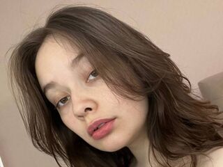 naughty cam girl masturbating EmmaHigher