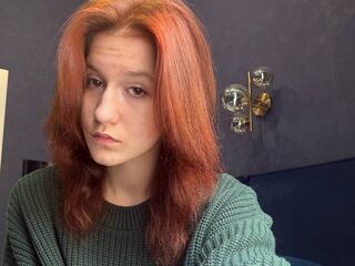 naughty cam girl fingering pussy EmmaTrippa