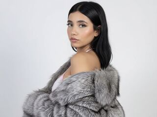 camslut showing pussy EmyDilucas