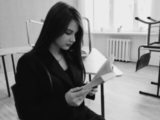 naked webcam girl EnricaElis