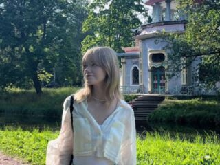 camgirl playing with vibrator FranciscaNeren