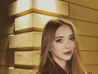 fingering camgirl video IvaBusack