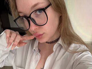 closeup web cam JadeDerrow