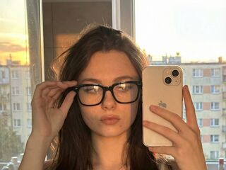 hot cam girl masturbating with vibrator JaquelynKonkel