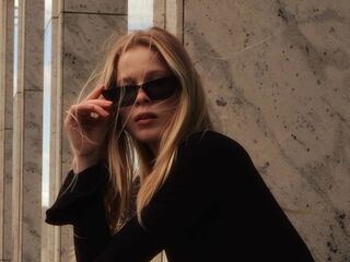 naughty camgirl masturbating JenaeWaneka