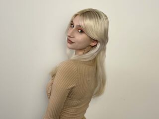 teaser cam JoslynCobbin