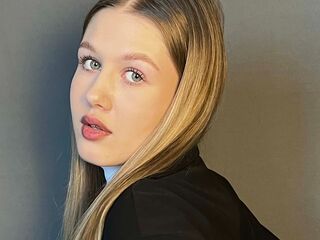 hot cam slut JoycelynDoctor