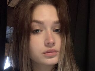 girl showing pussy JulieannGomaz