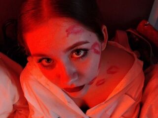 camgirl webcam JuneGutierrez