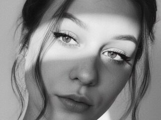 sexy live cam girl KalynBrazile