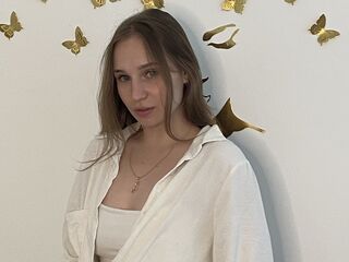 topless girl KandiceBishard