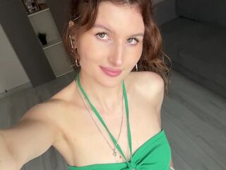 webcam girl chatroom KarmenZeinert