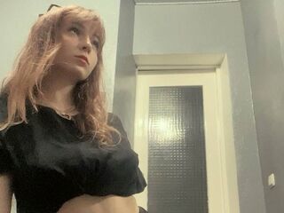 naked webcamgirl KatheSanagustin