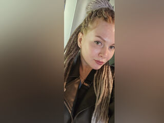 camgirl showing tits KatyTopaz