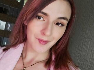 camgirl playing with vibrator KittyTaylor