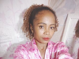 adult webcam chat LayahMorgane