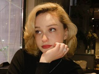 beautiful girl cam LilithYongi