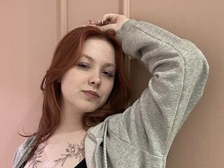 bedroom live cam LindaBenne