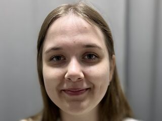 cam girl masturbating with sextoy LindaLeen