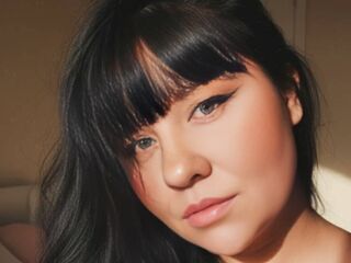 cam whore LolaFerari