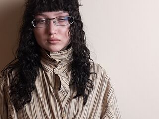 cam girl masturbating with vibrator LonnieMackaman