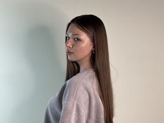 beautiful girl webcam LouisePov