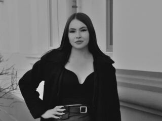 naked girl with webcam masturbating with sextoy LucilleWhite