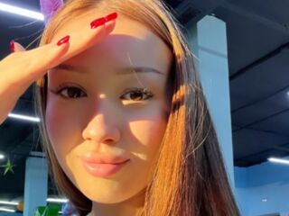 naked webcam girl photo LucyAurexia