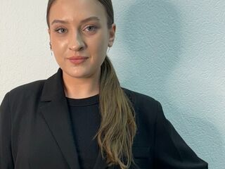 dirty webcam LyndaEstle