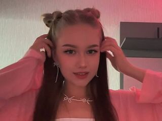 girl cam naked MadisonLehar