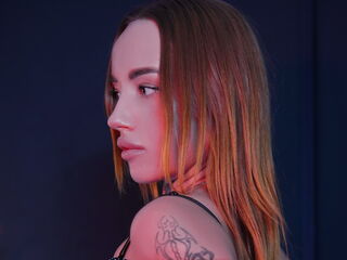 nude webcamgirl MagicalYana