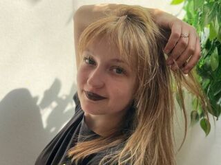 nude webcamgirl photo MarryMartins