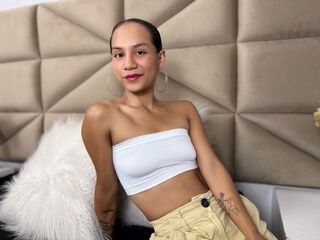 shaved pussy web cam MartinaAlba