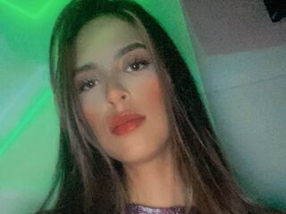 girl topless MeganSapphire