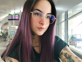 chat with cam MeganSmears