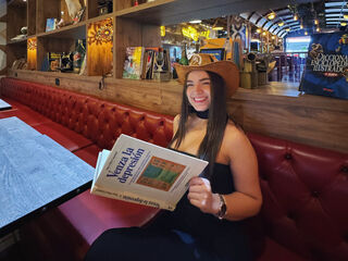 cam girl spreading pussy MelanyCol