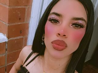 shower live cam MeliMoon