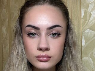 nude camgirl pic MellieSchultze