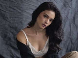 cam girl masturbating with vibrator MiaFerragamo