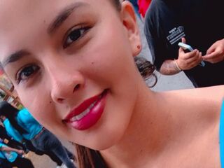 chat room live web cam MiaRosele