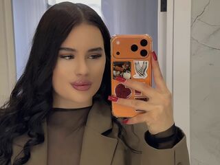 camgirl playing with sextoy MilaCrew