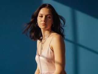 shower webcam MolliePoydras