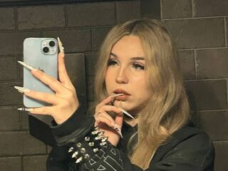 masturbating camgirl NanciCamberos