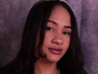 nude webcamgirl NicolleMari