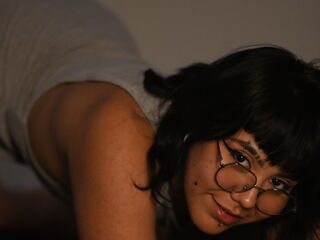 naughty cam girl picture NoemieBlanche