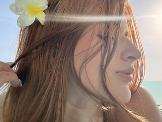 masturbating webcam girl NoraVennucci