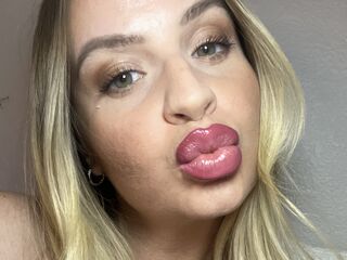 hot cam girl masturbating with sextoy PeachyyBunnyy