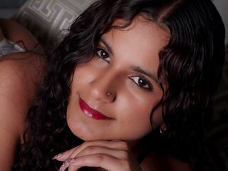 camslut showing pussy PerlaRodriguez