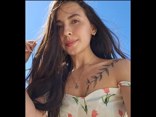 camgirl playing with dildo RossyNolen
