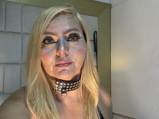 chatroom cam RoxaneGrace